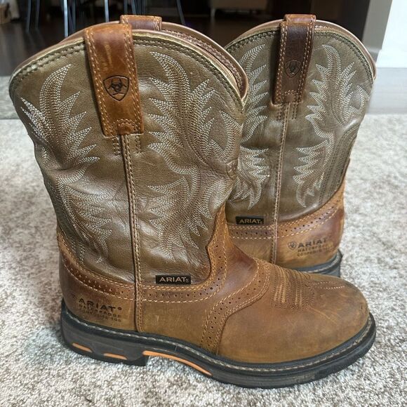 Ariat Brown and Tan Cowboy Boots - Picture 1 of 8